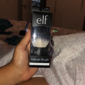kabuki brush